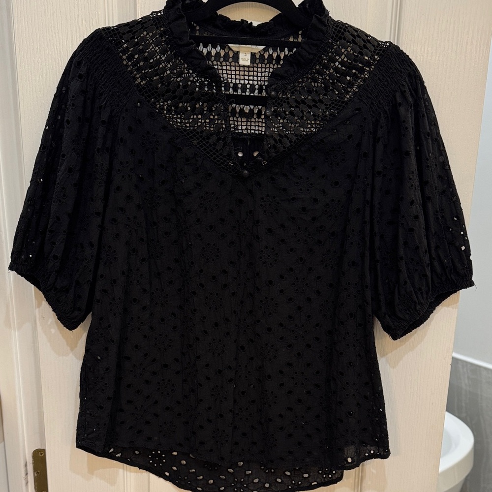 Adiva Black Lace short sleeve Blouse